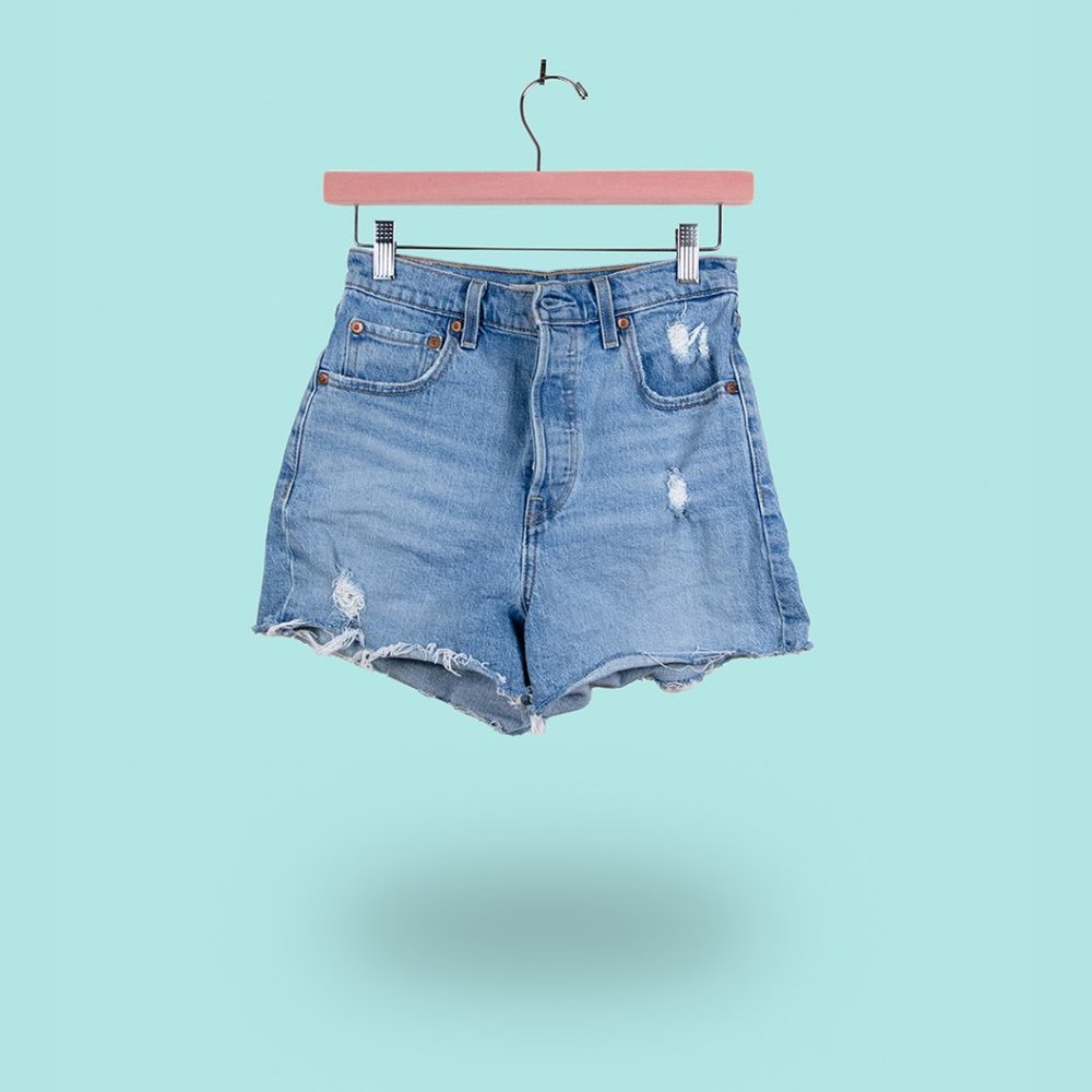 LEVI'S | Ribcage Denim Shorts | Like New
